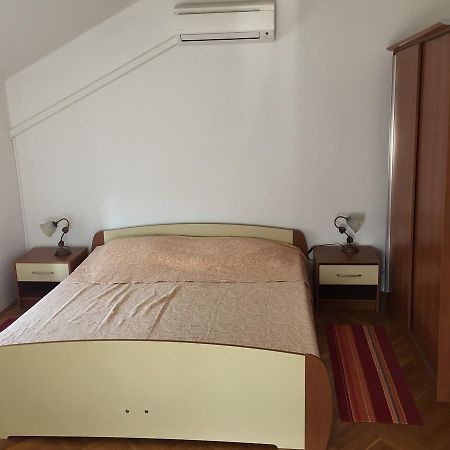Tri Srca Apartments & Rooms Funtana Buitenkant foto