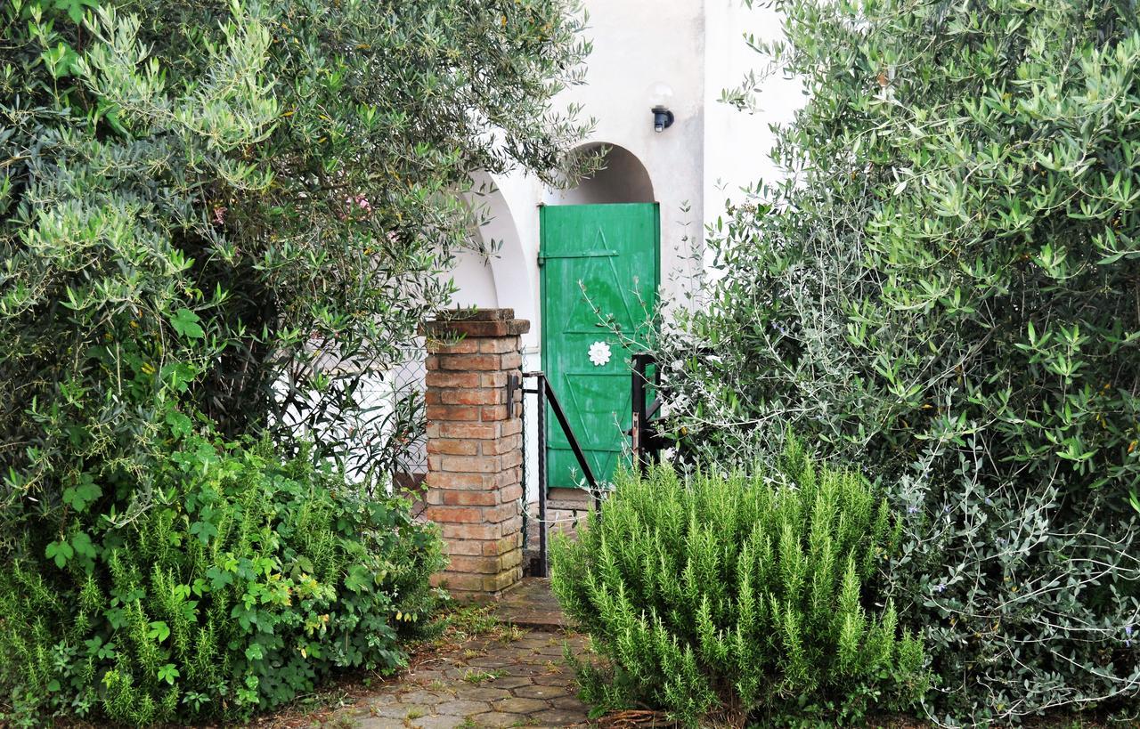 Tri Srca Apartments & Rooms Funtana Buitenkant foto