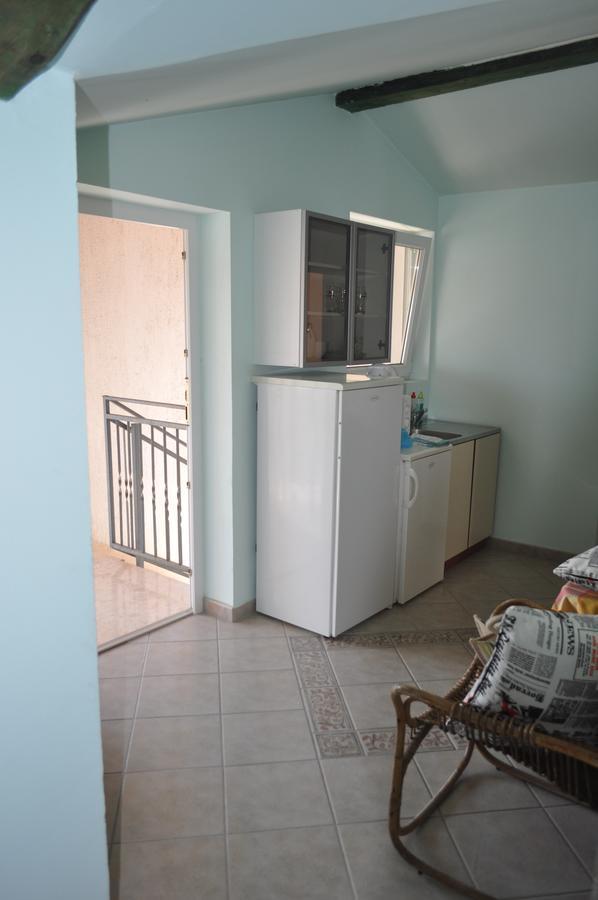 Tri Srca Apartments & Rooms Funtana Buitenkant foto